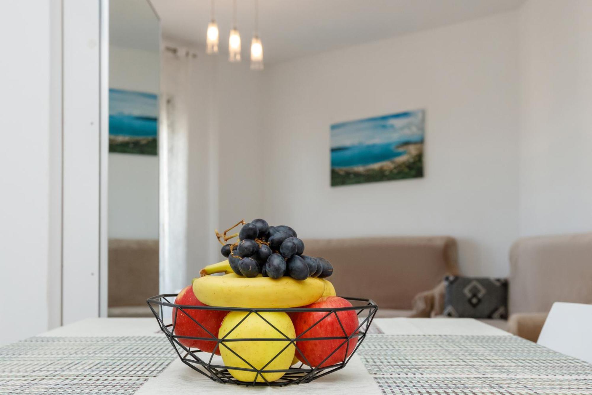 Gus Apartament Vlore Exterior photo