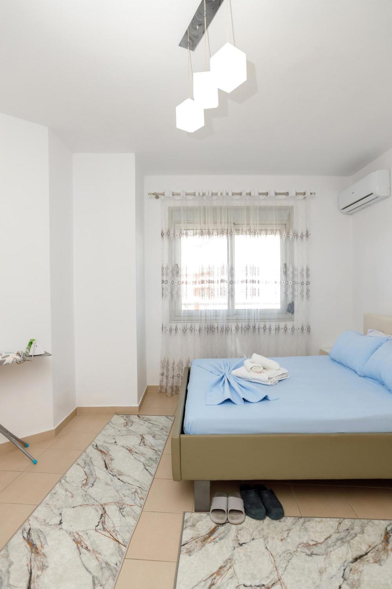 Gus Apartament Vlore Exterior photo