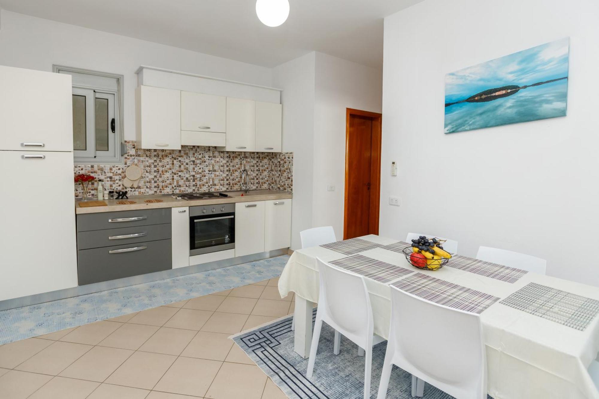 Gus Apartament Vlore Exterior photo